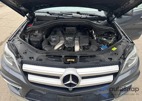 2016 Mercedes-Benz Gl 550 4Matic z USA, uszkodzony, nr VIN 4JGDF7DE5GA684395